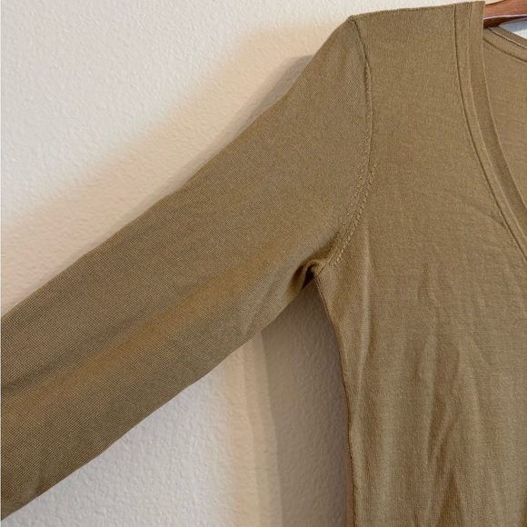 Rag & Bone Jessica Merino Wool V-Neck Sweater - Picture 5 of 14